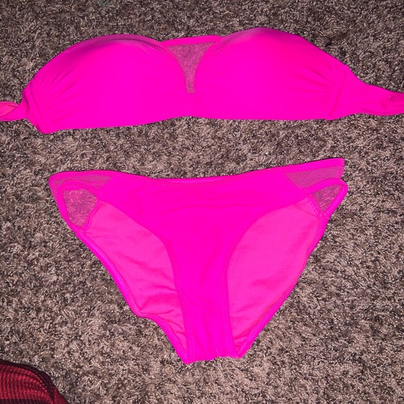 2 piece pink swimsuit - Picture 1 of 1